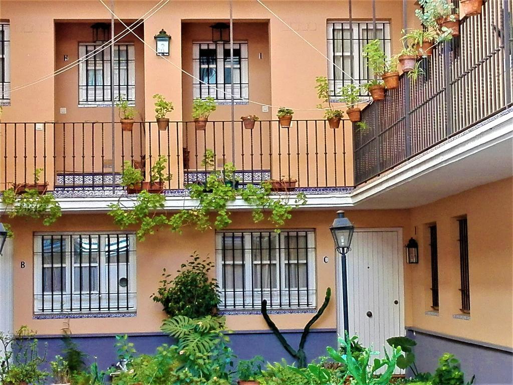 Duplex En Corral De Vecinos San Bernardo Apartment Seville Luaran gambar